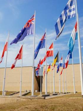 Visiter la Normandie • Le Mémorial de Caen, Calvados