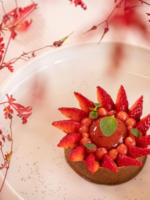 La Fraise - Le Manoir du Lys · Hôtel Restaurant 4 étoiles Normandie · Bagnoles-de-l'Orne